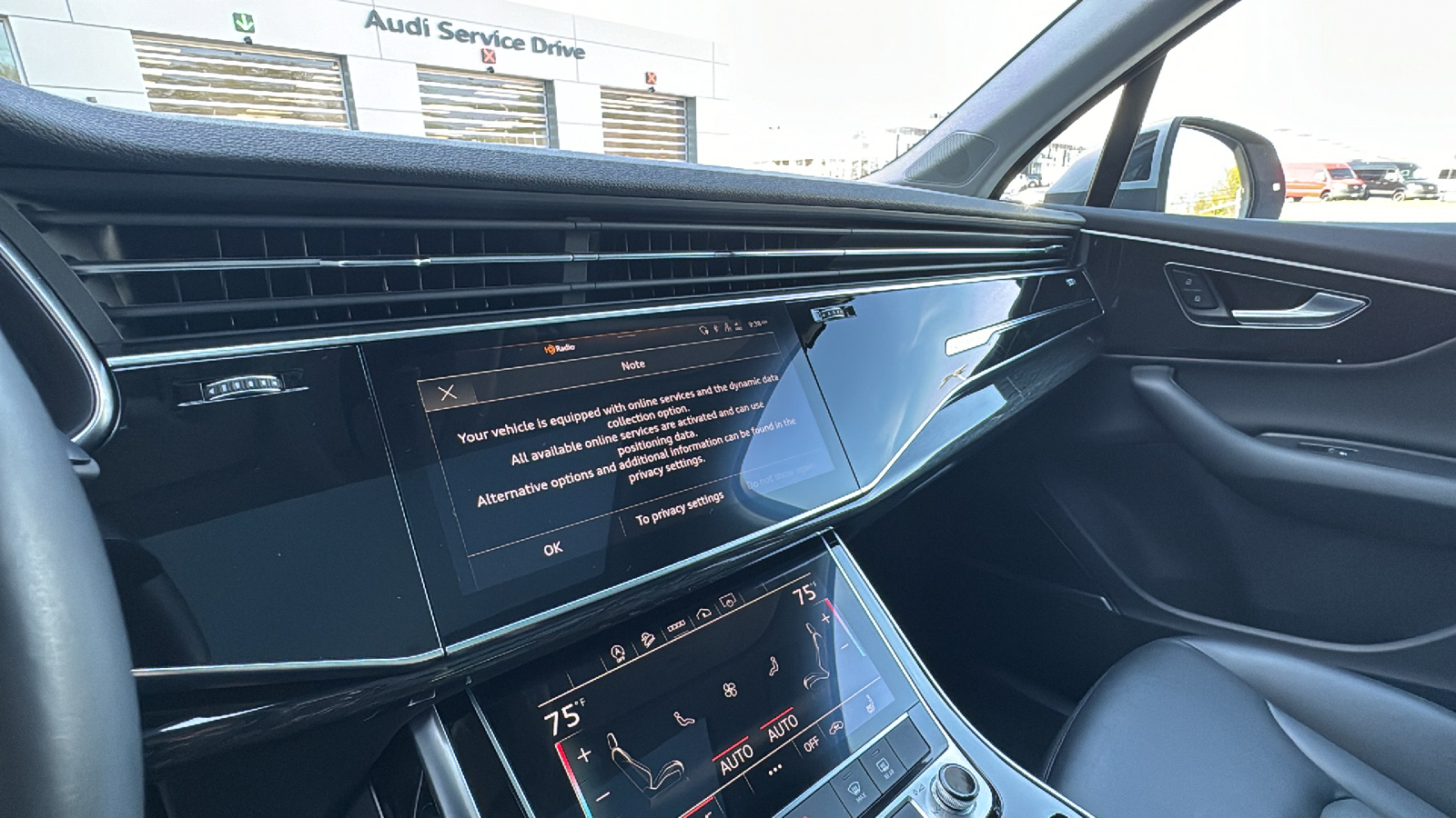 2022 Audi Q7 55 Premium Plus 44