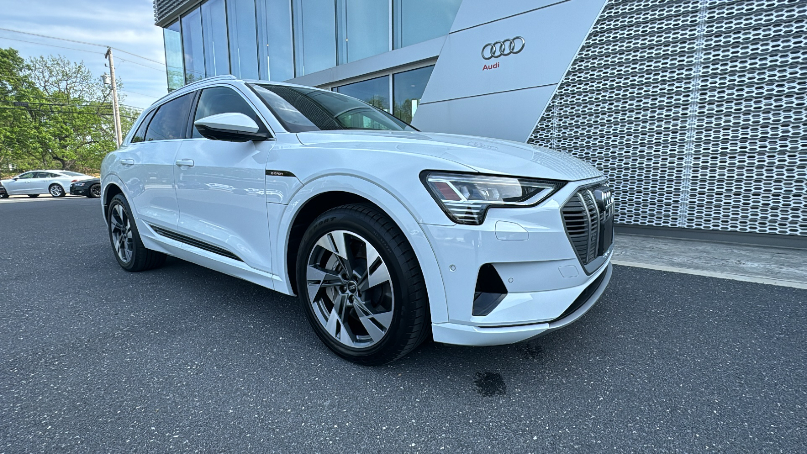 2021 Audi e-tron  1