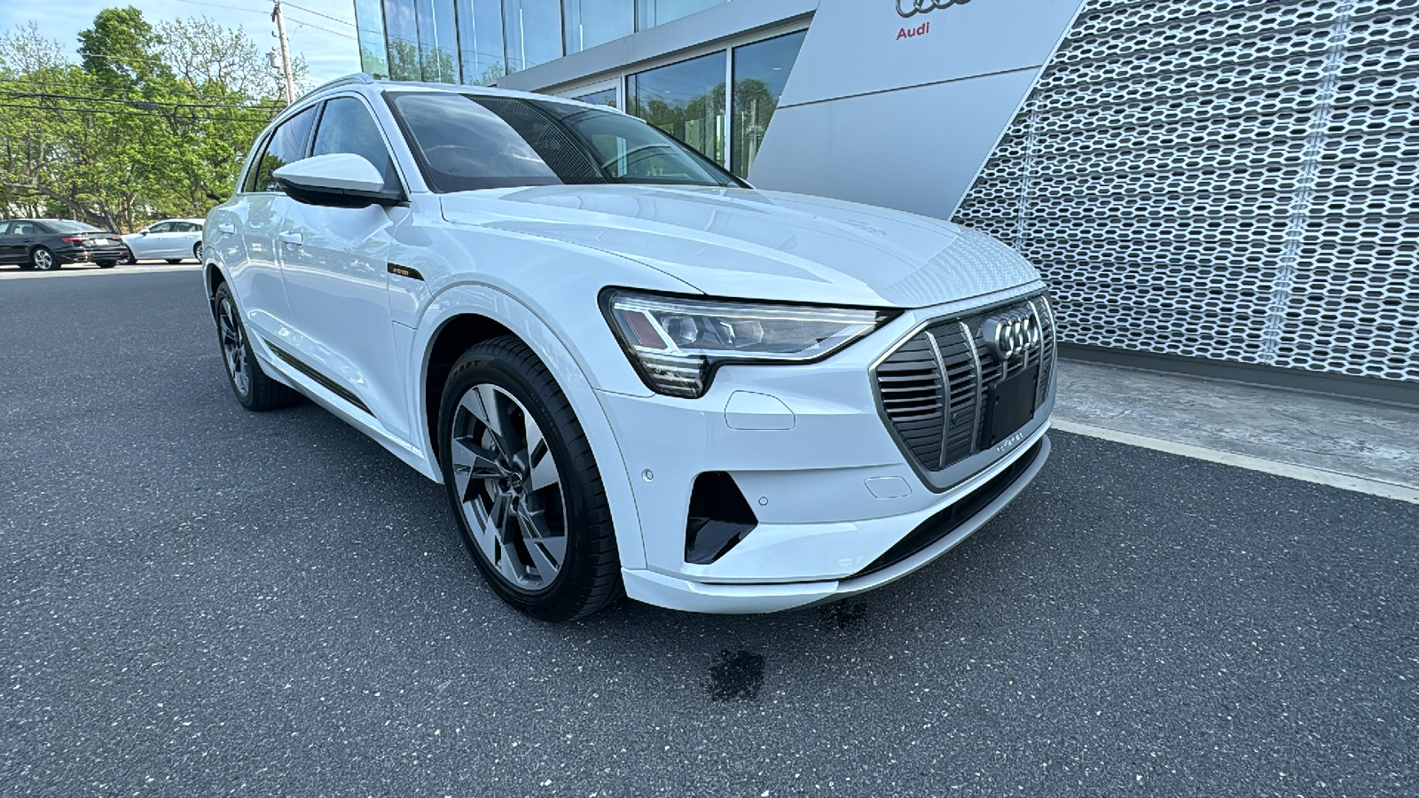 2021 Audi e-tron  2