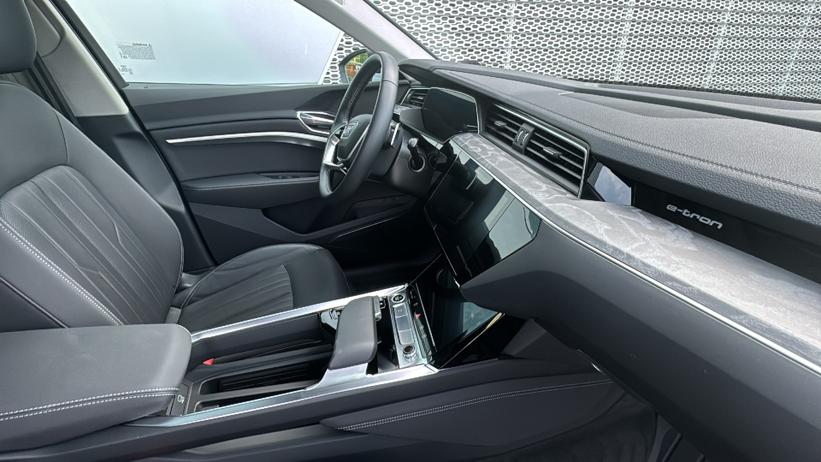 2021 Audi e-tron  13