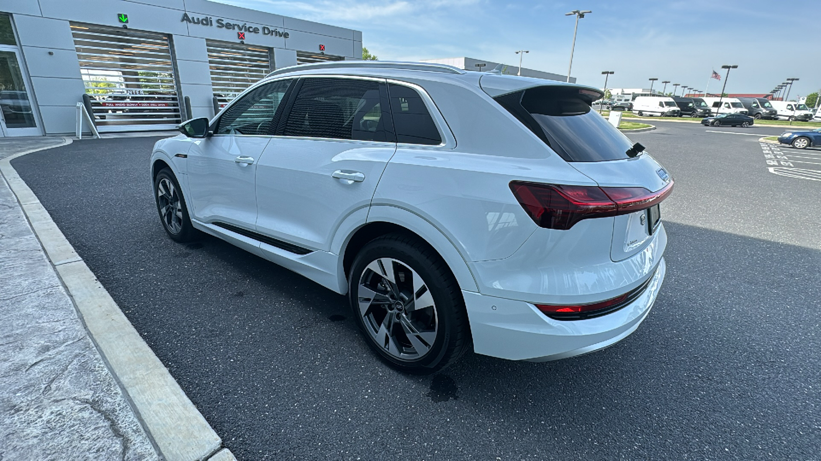 2021 Audi e-tron  31