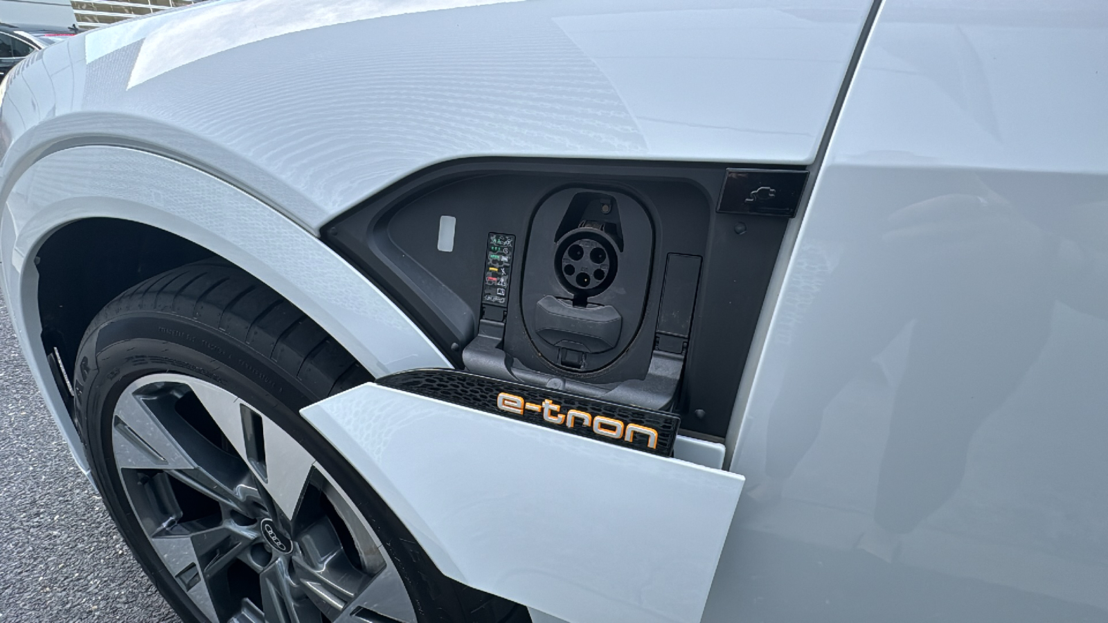 2021 Audi e-tron  49