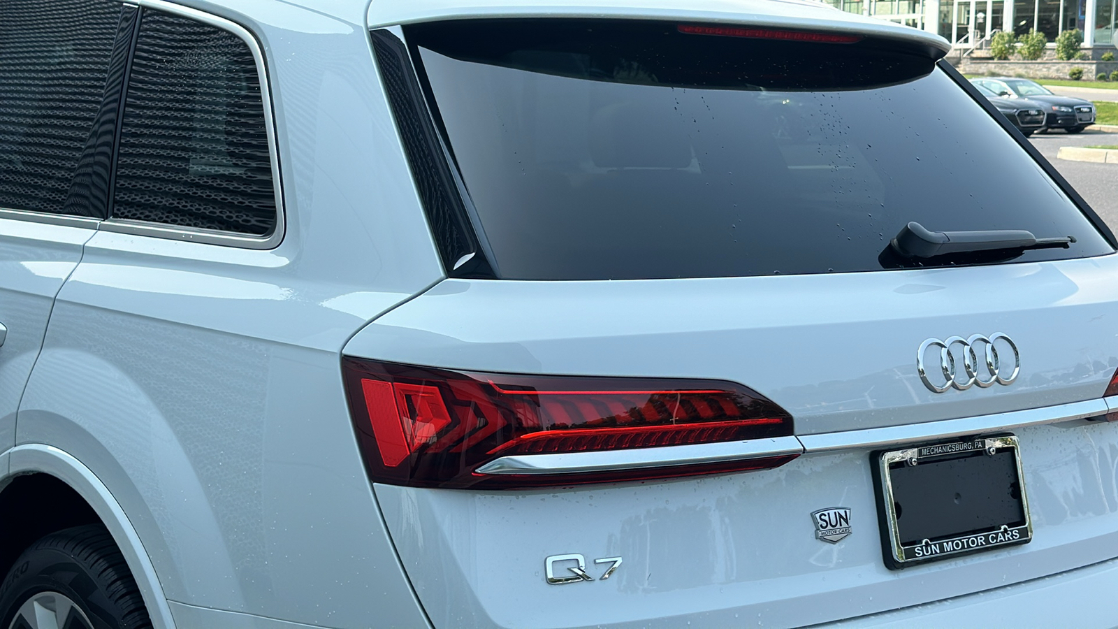 2023 Audi Q7  24