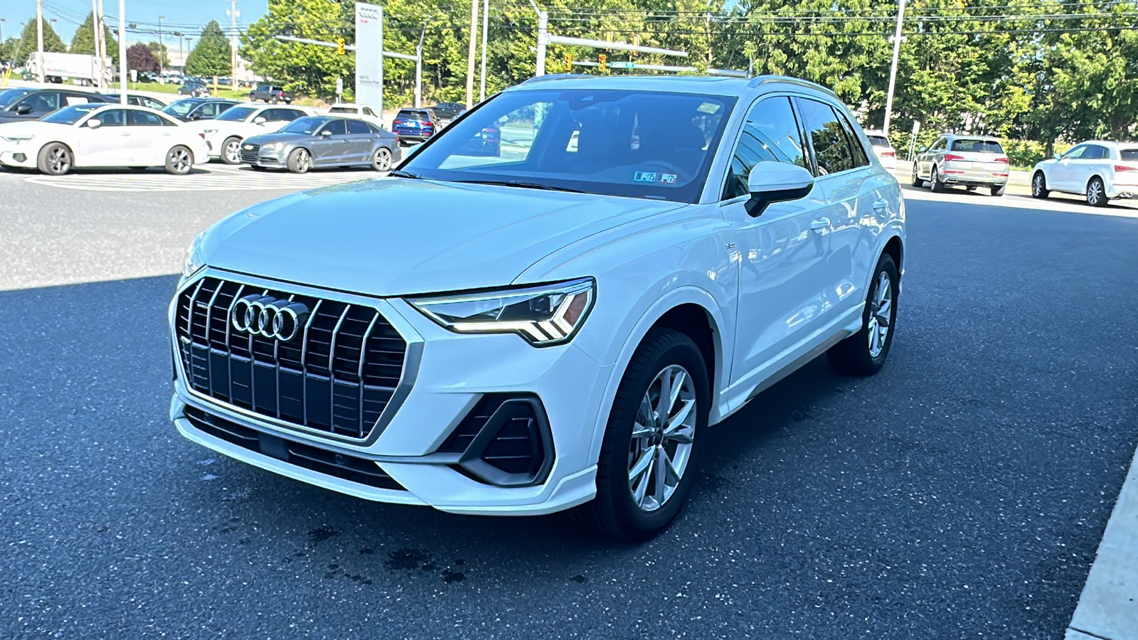 2023 Audi Q3 Premium 40