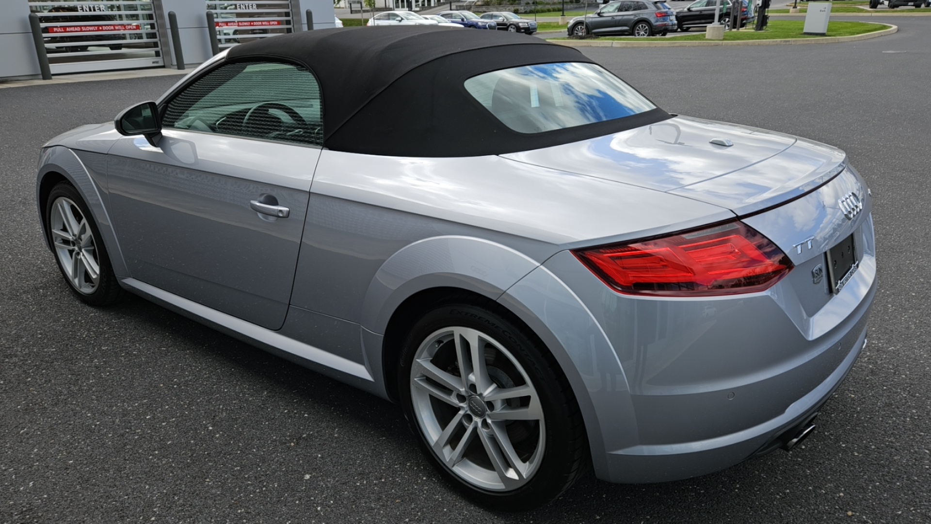 2016 Audi TT 2.0T Roadster 9