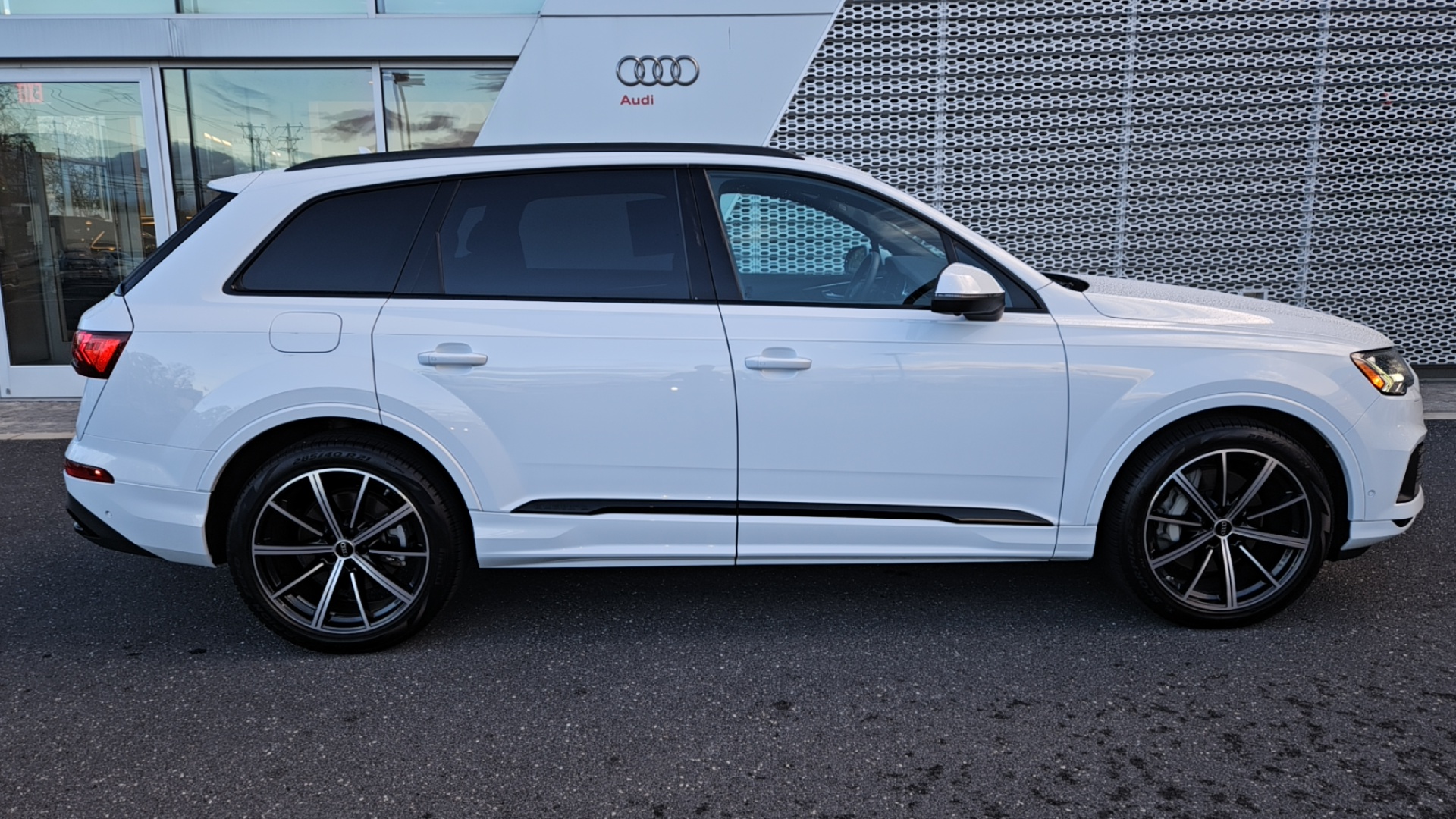 2024 Audi Q7  3