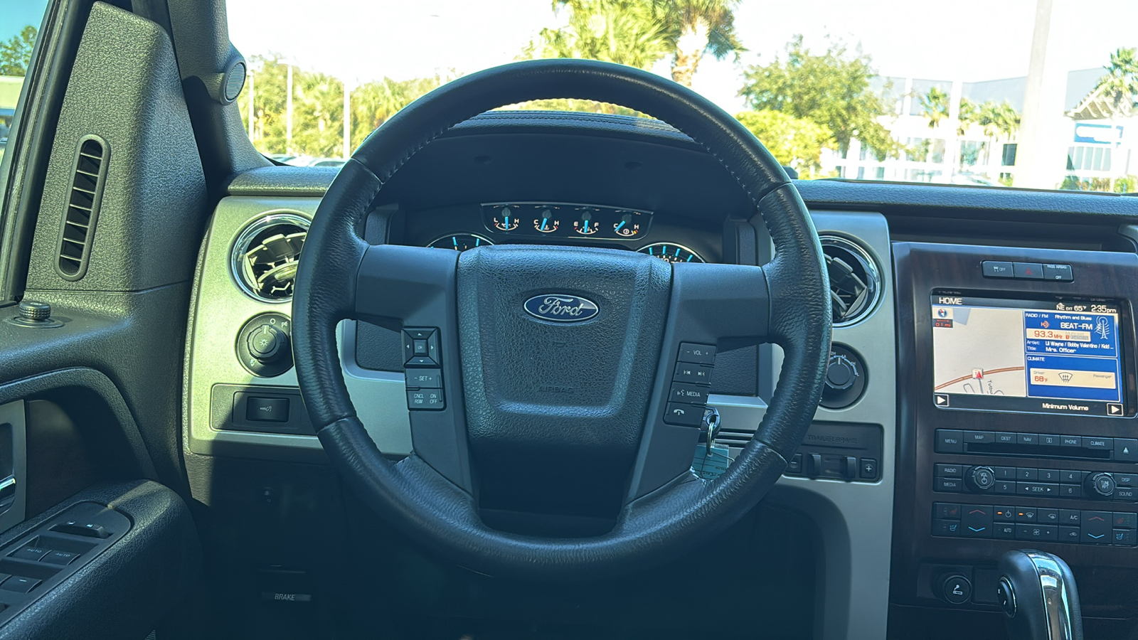 2012 Ford F-150 Lariat 36