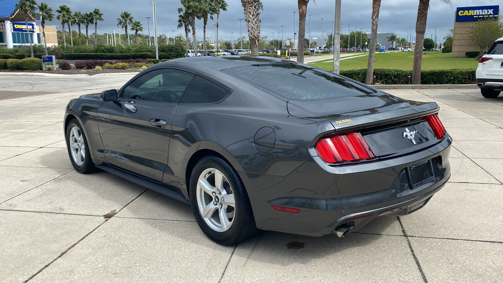 2017 Ford Mustang V6 5