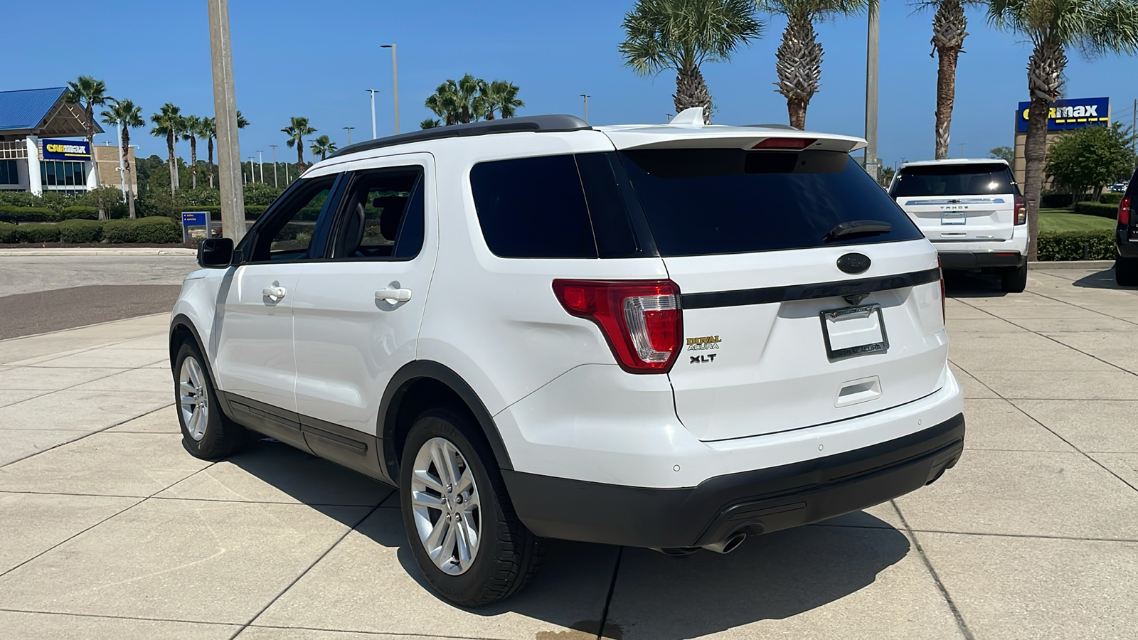 2017 Ford Explorer XLT 25