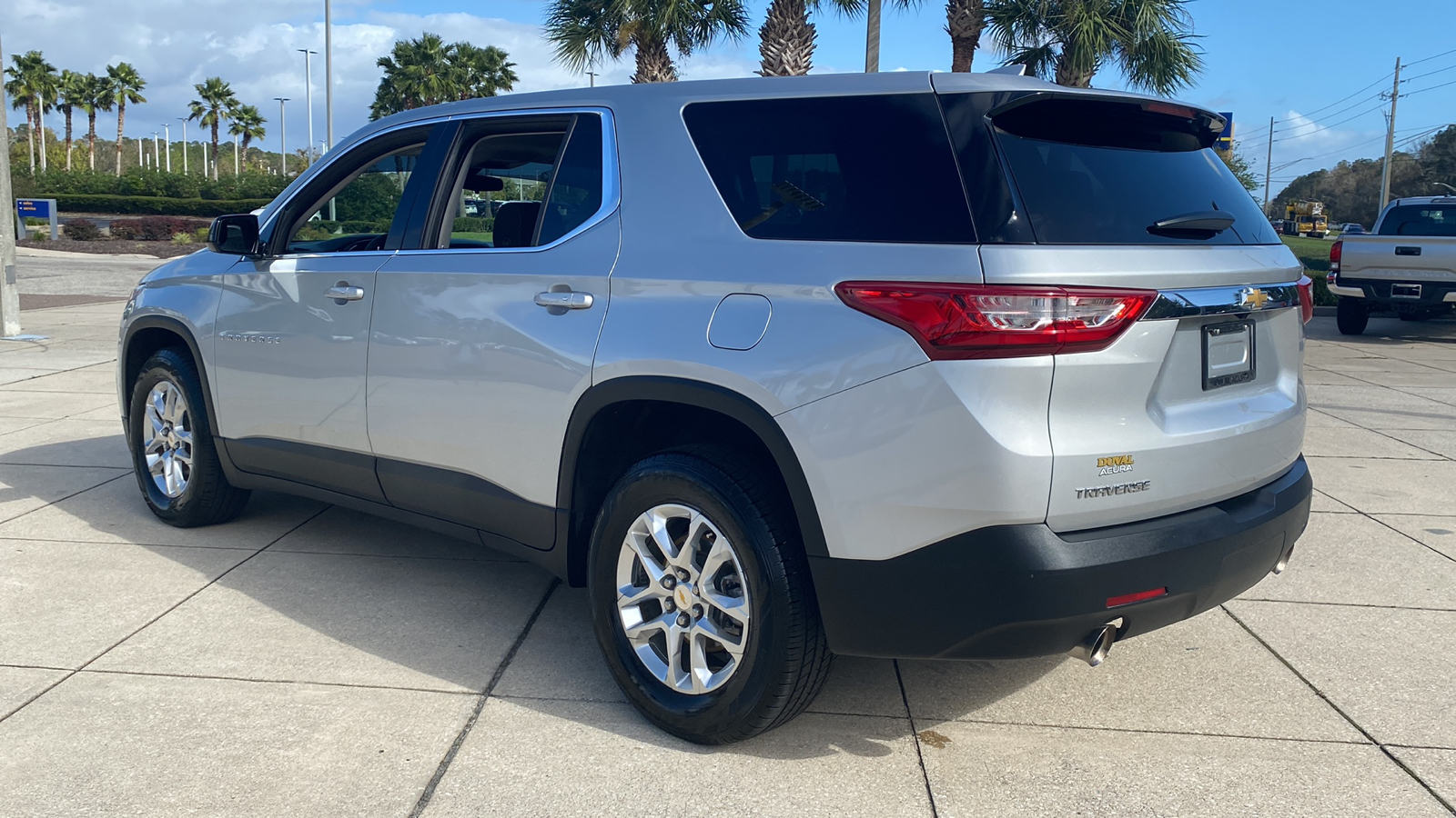 2020 Chevrolet Traverse LS 5