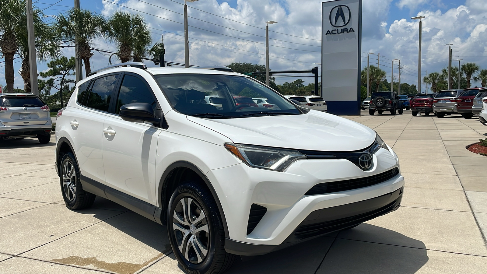 2018 Toyota RAV4 LE 2