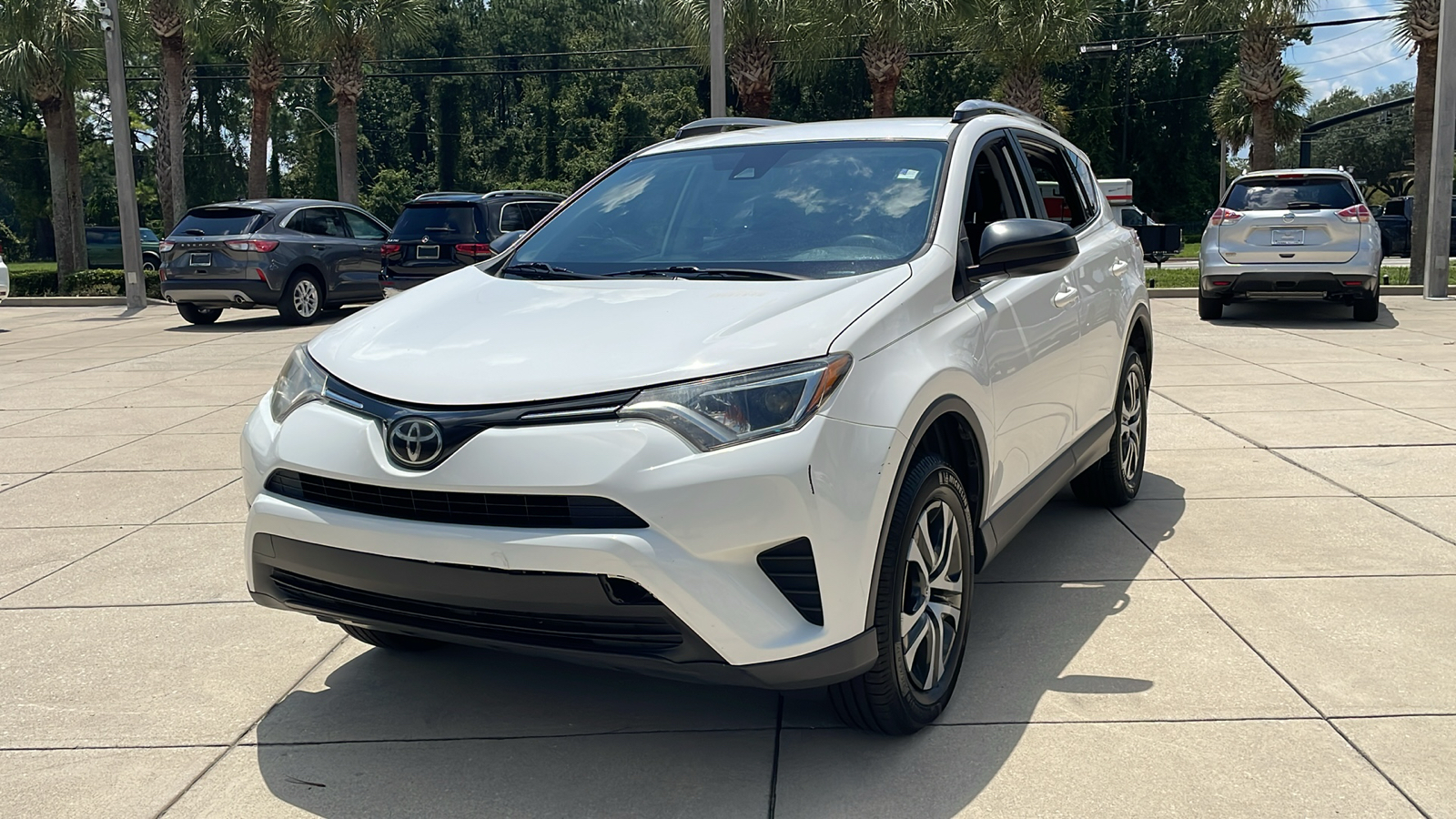 2018 Toyota RAV4 LE 5