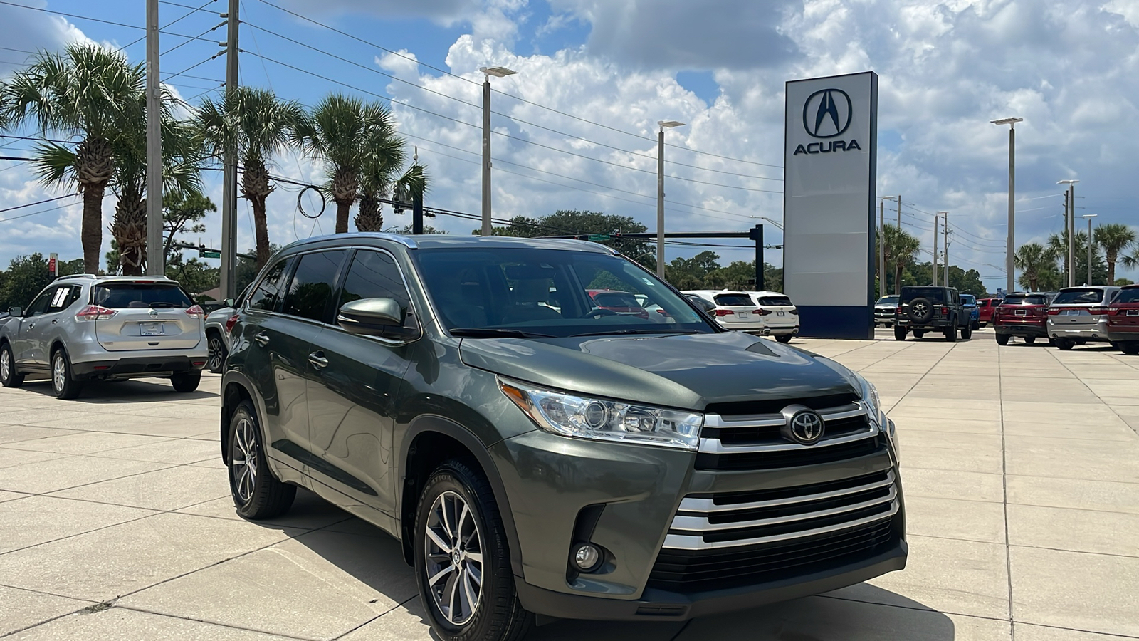 2018 Toyota Highlander XLE 2