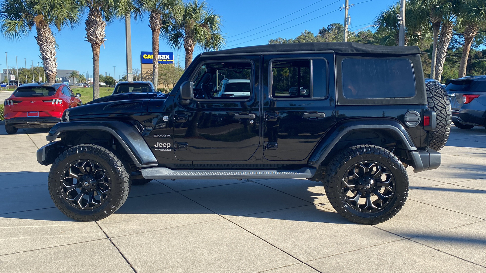 2018 Jeep Wrangler Unlimited Sahara 4