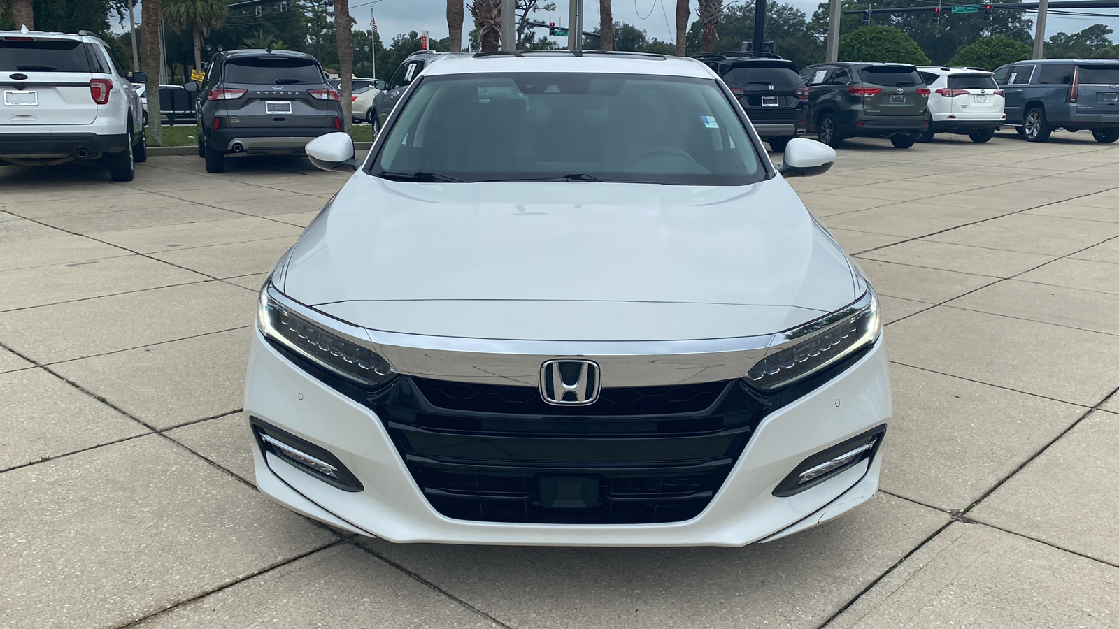 2019 Honda Accord Hybrid Touring 9