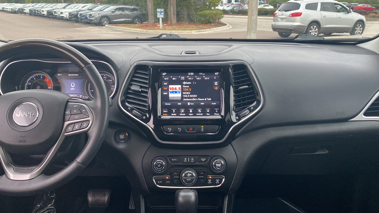 2019 Jeep Cherokee Overland 17