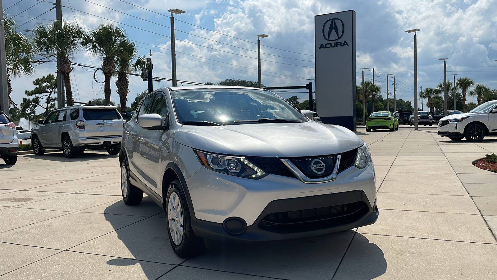 2019 Nissan Rogue Sport S 2