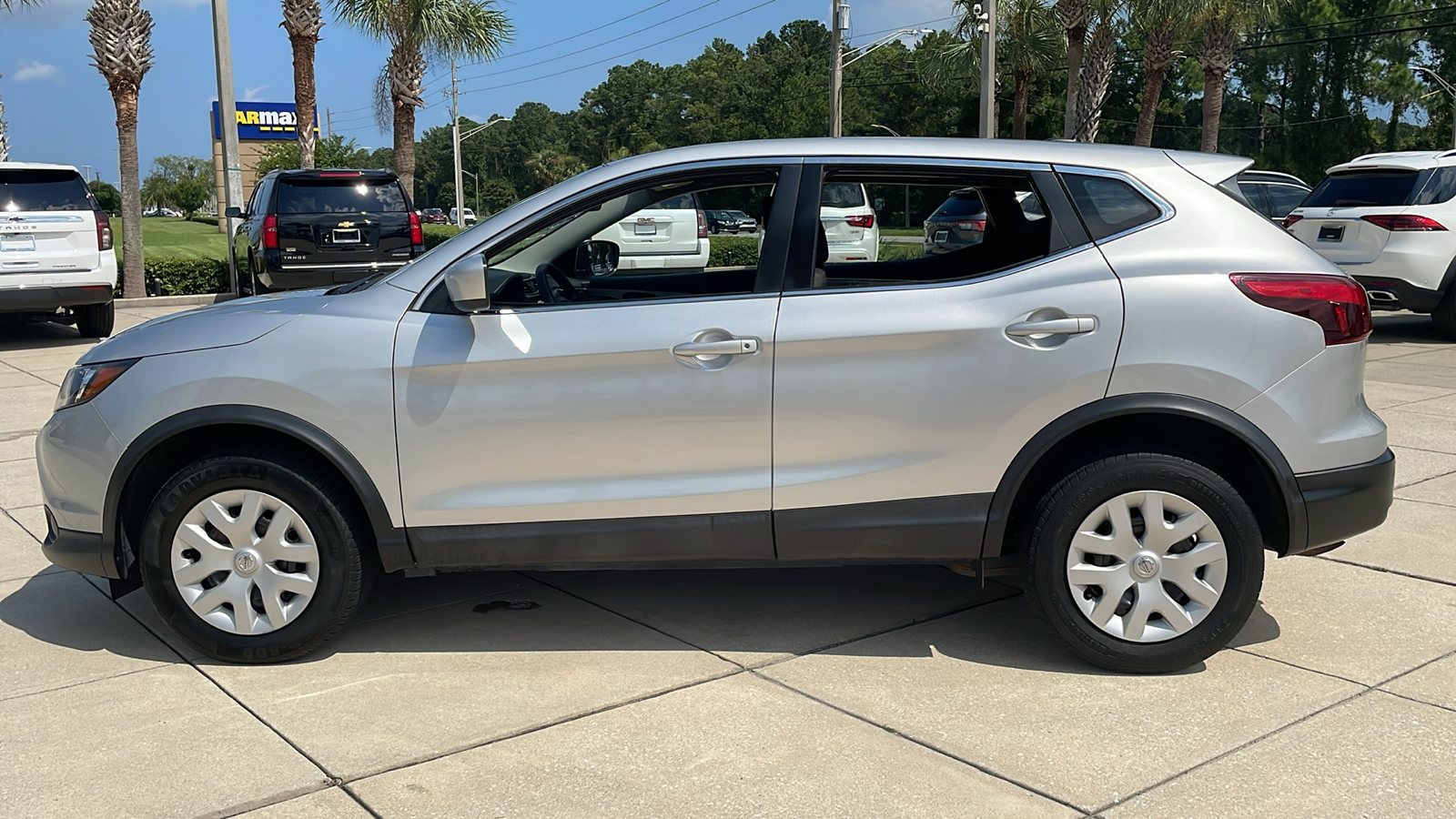 2019 Nissan Rogue Sport S 6