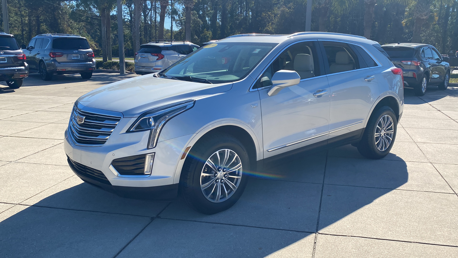 2019 Cadillac XT5 Luxury FWD 2