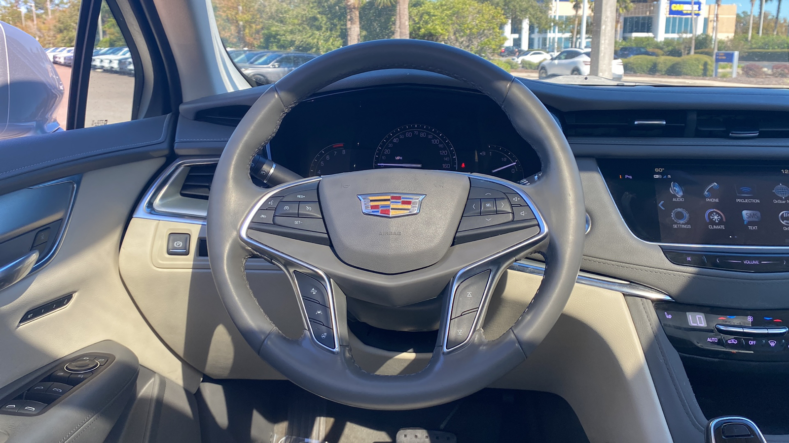 2019 Cadillac XT5 Luxury FWD 16