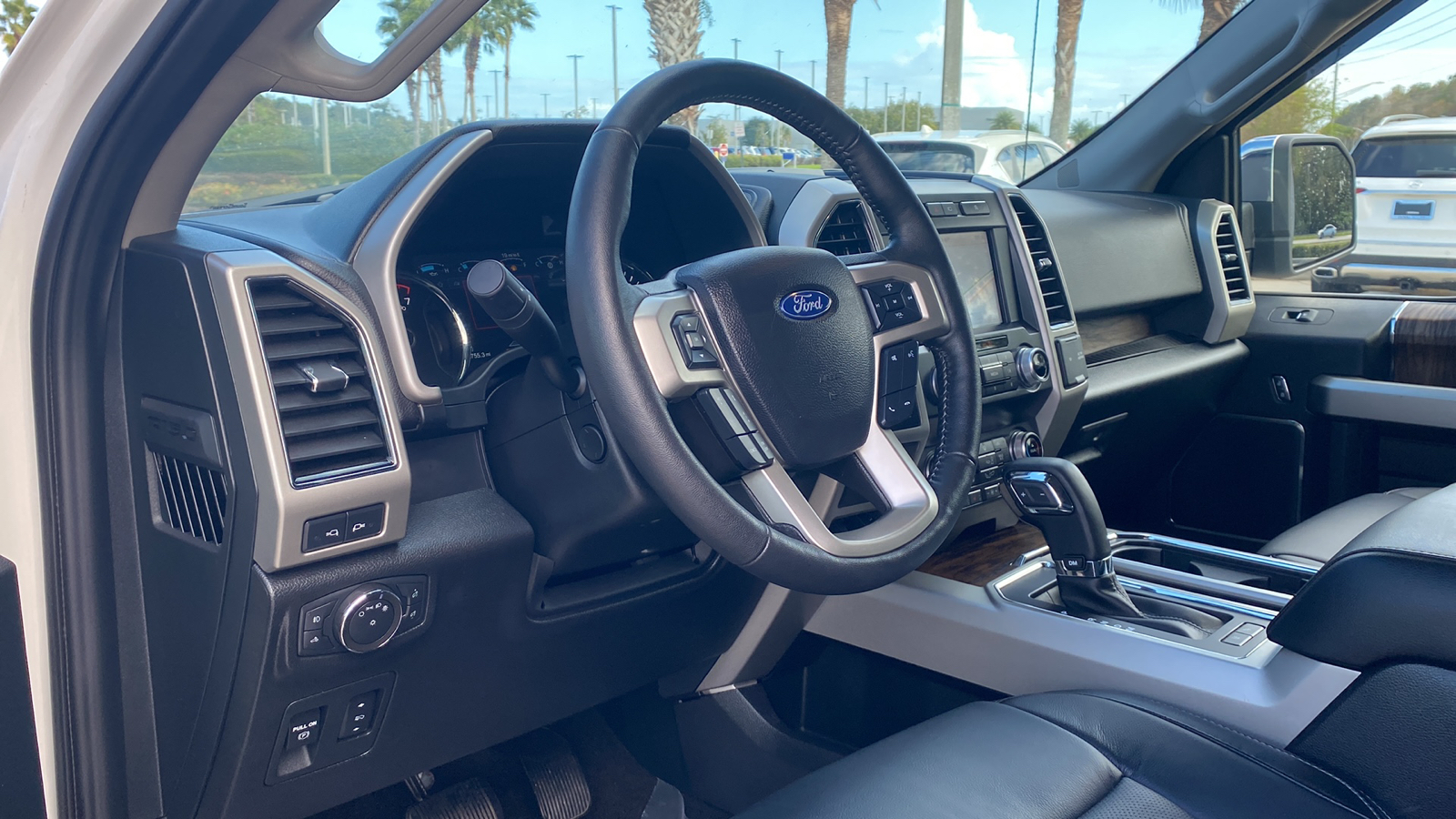 2020 Ford F-150 LARIAT 3