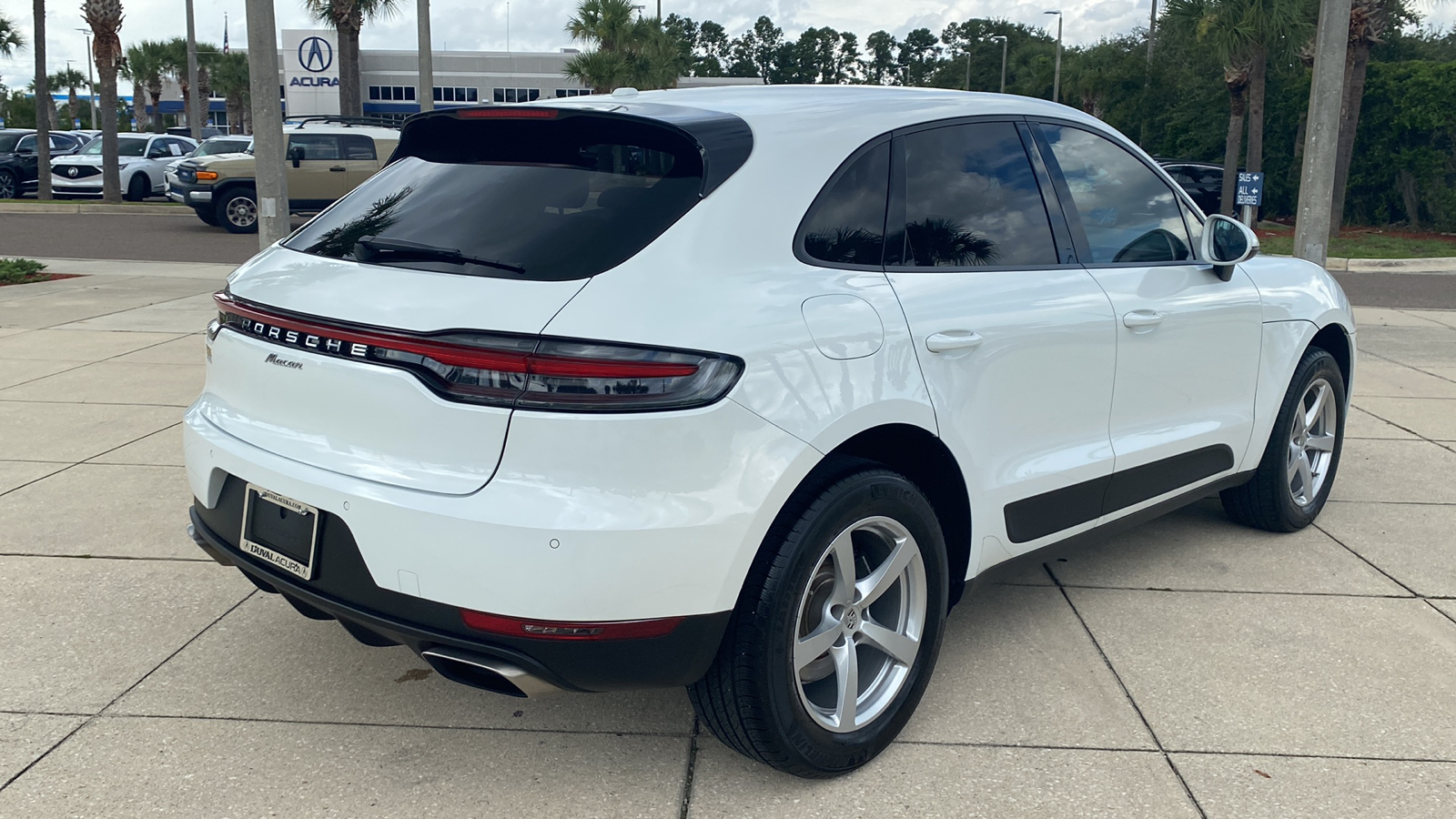 2020 Porsche Macan Base 30