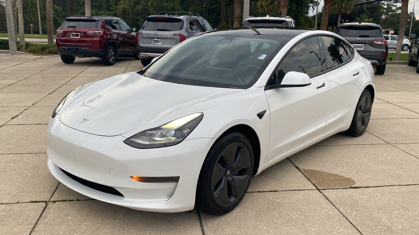 2021 Tesla Model 3 Standard Range Plus 2