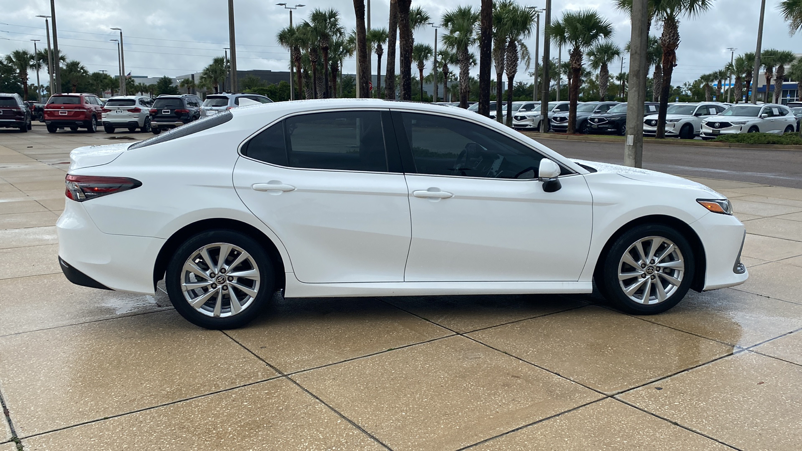 2021 Toyota Camry LE 33