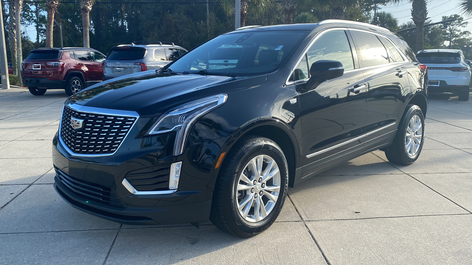 2021 Cadillac XT5 FWD Luxury 2