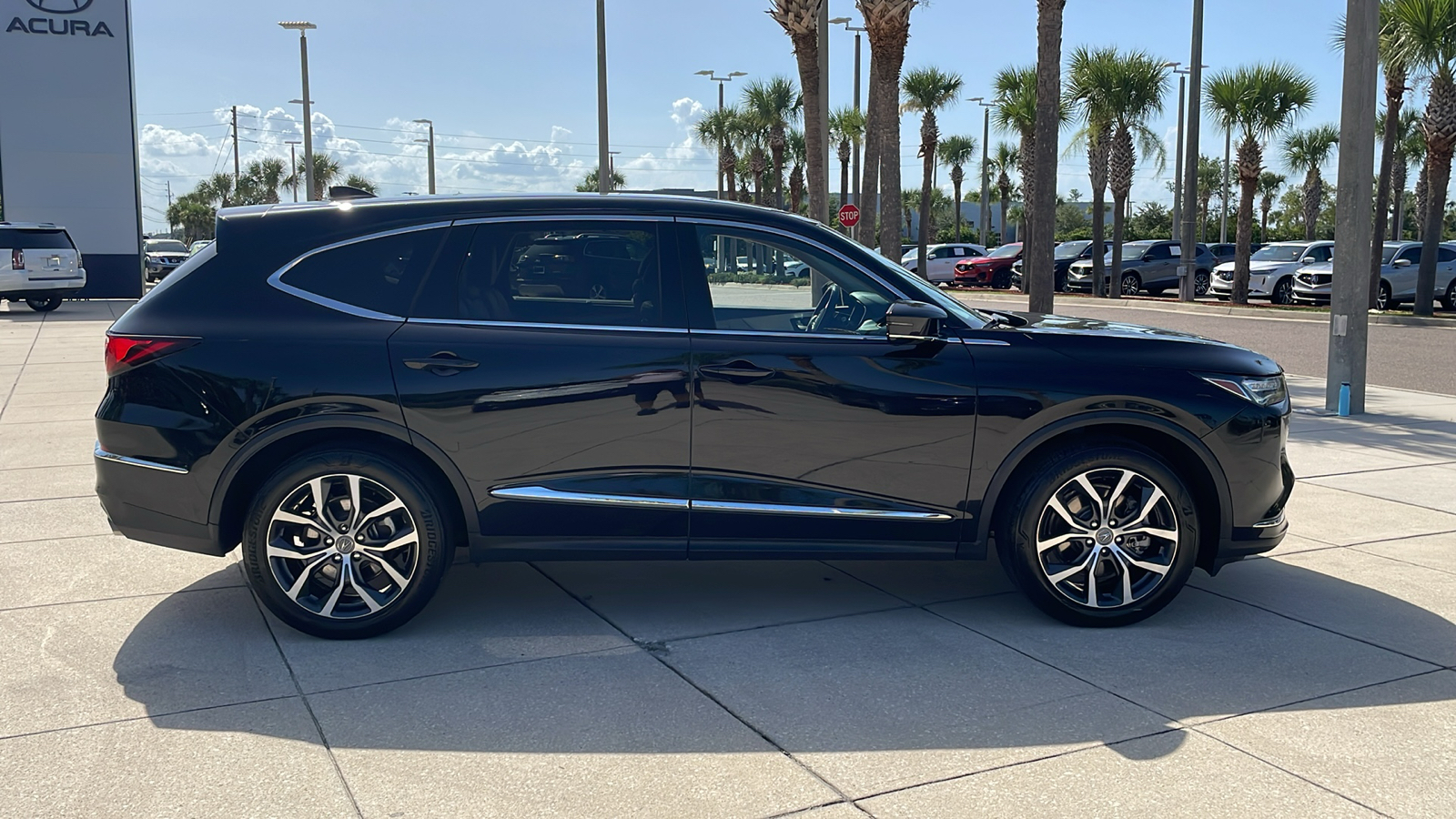 2022 Acura MDX w/Technology Package 32