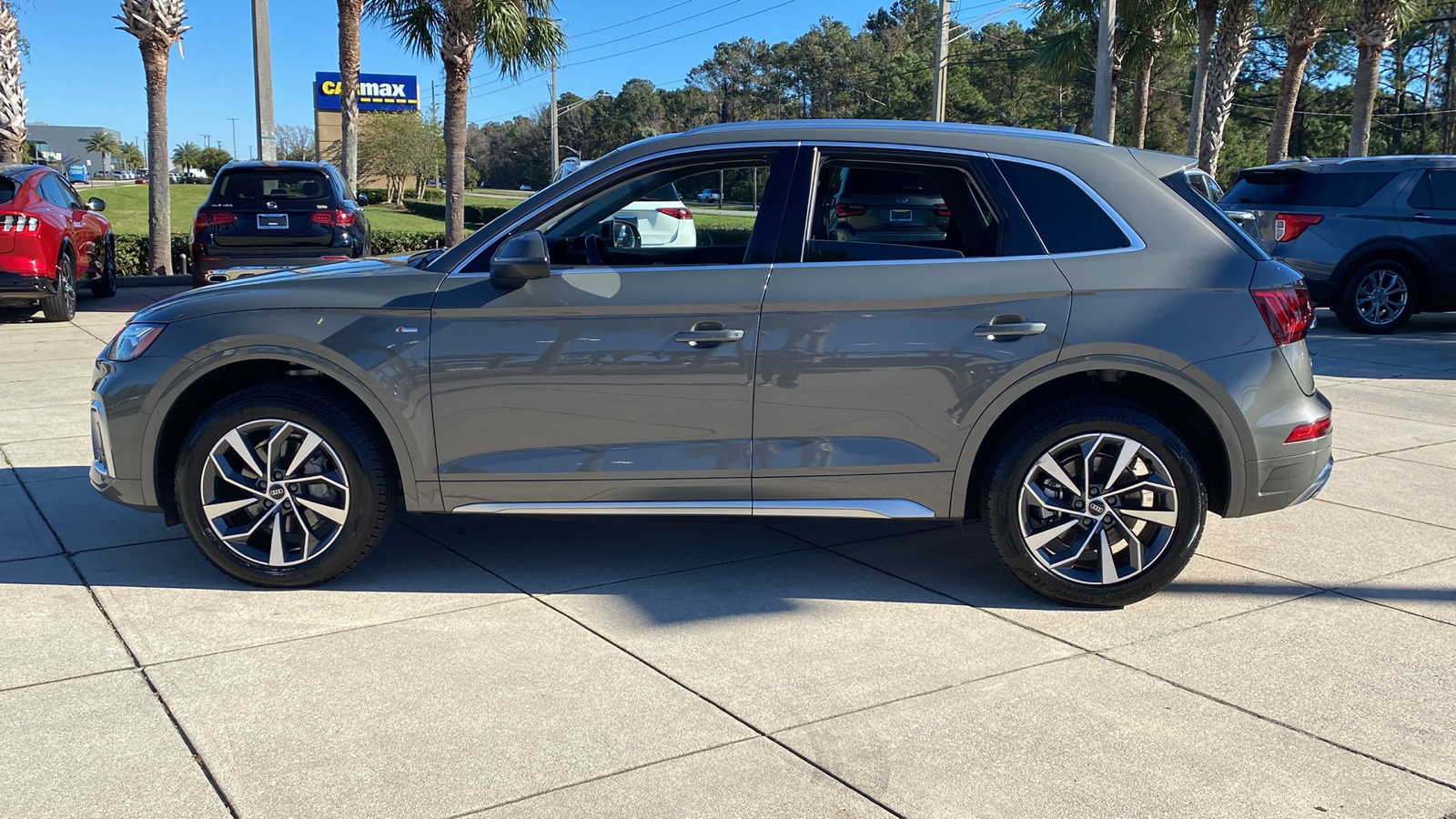 2023 audi Q5  4