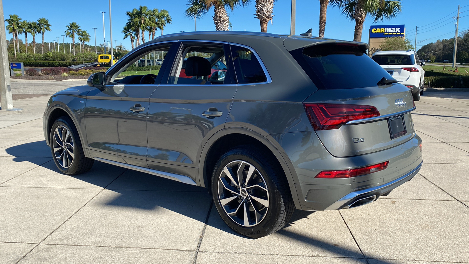 2023 audi Q5  5