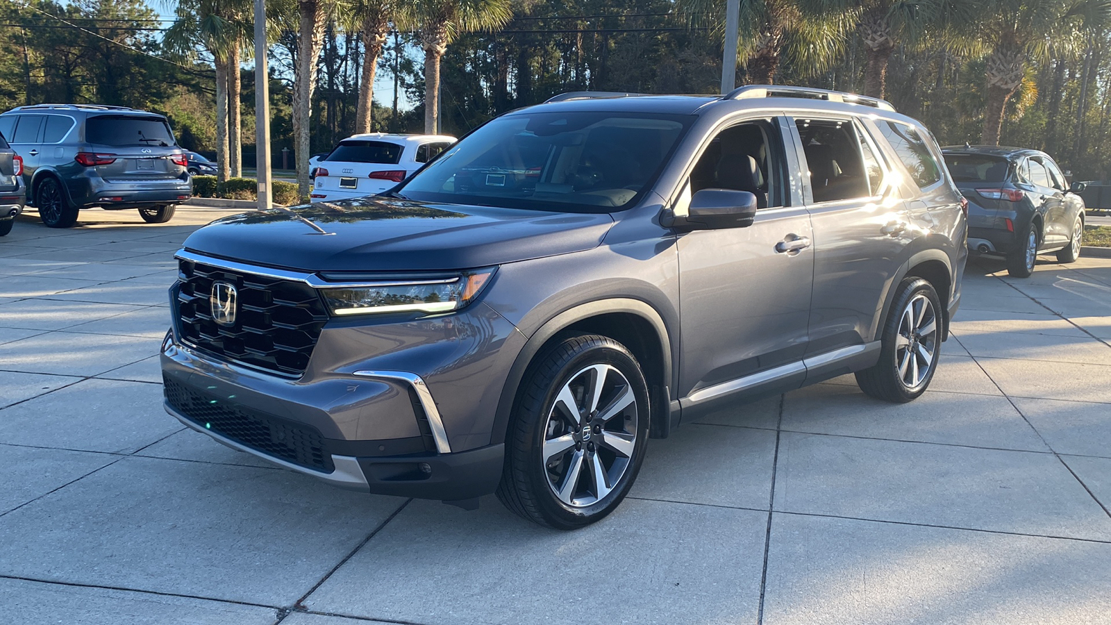 2023 Honda Pilot Touring 2