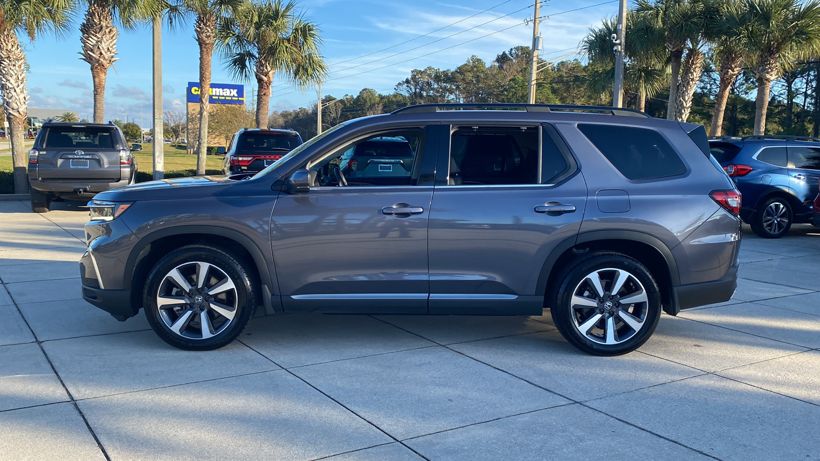 2023 Honda Pilot Touring 4