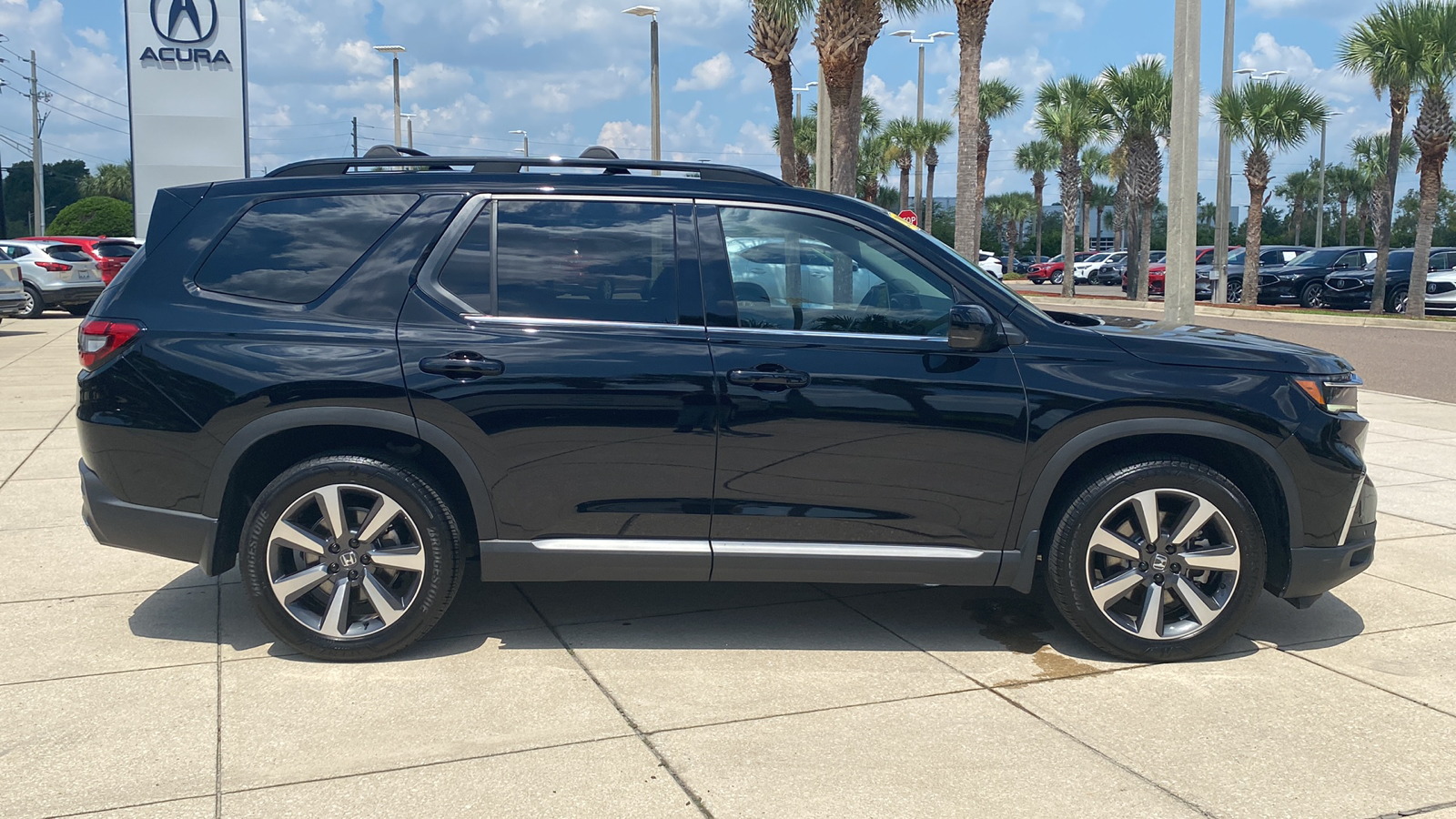 2023 Honda Pilot Elite 37