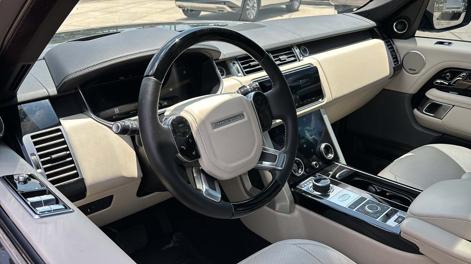 2018 Land Rover Range Rover 5.0L V8 Supercharged 9