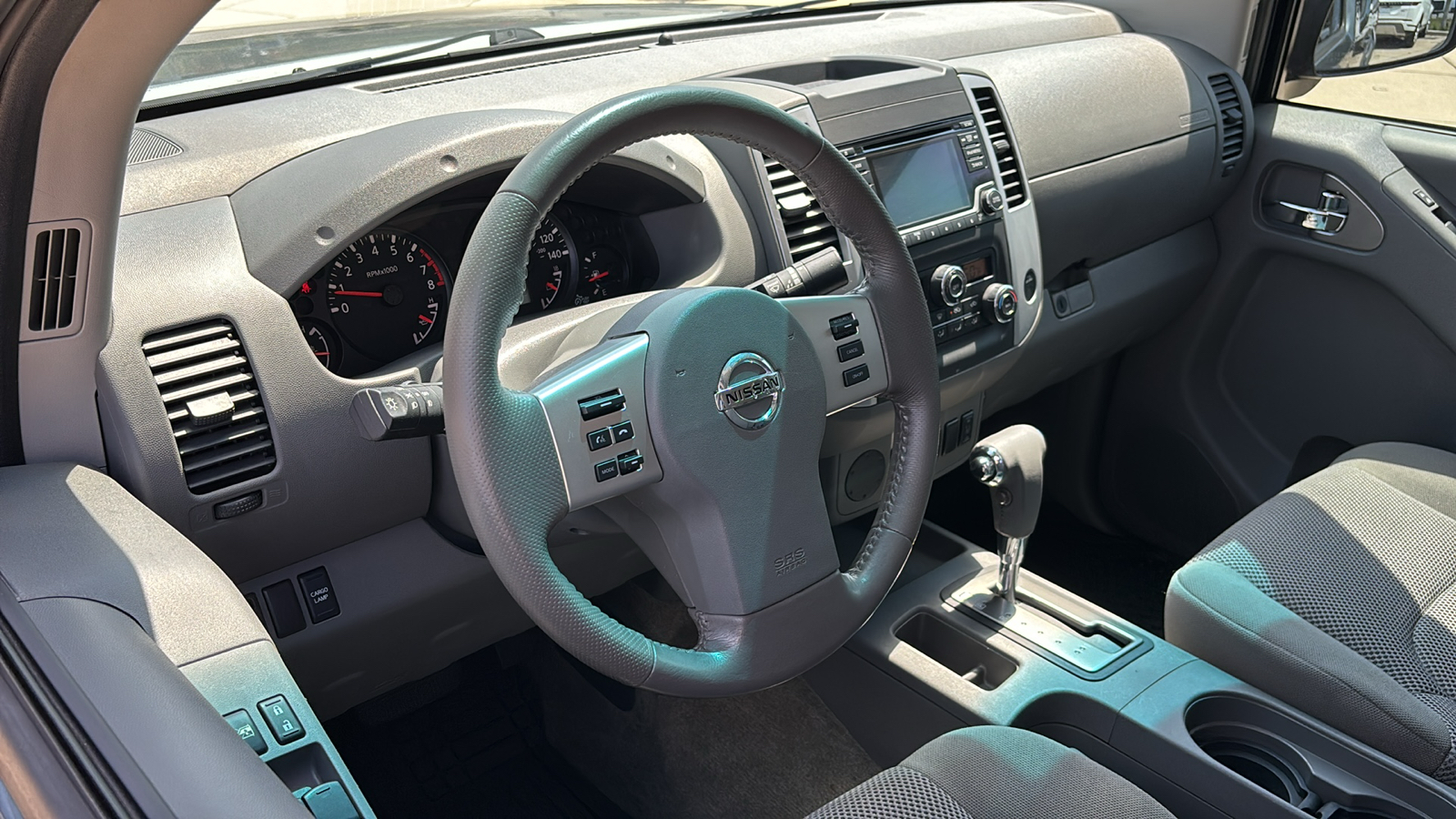 2018 Nissan Frontier SV V6 9