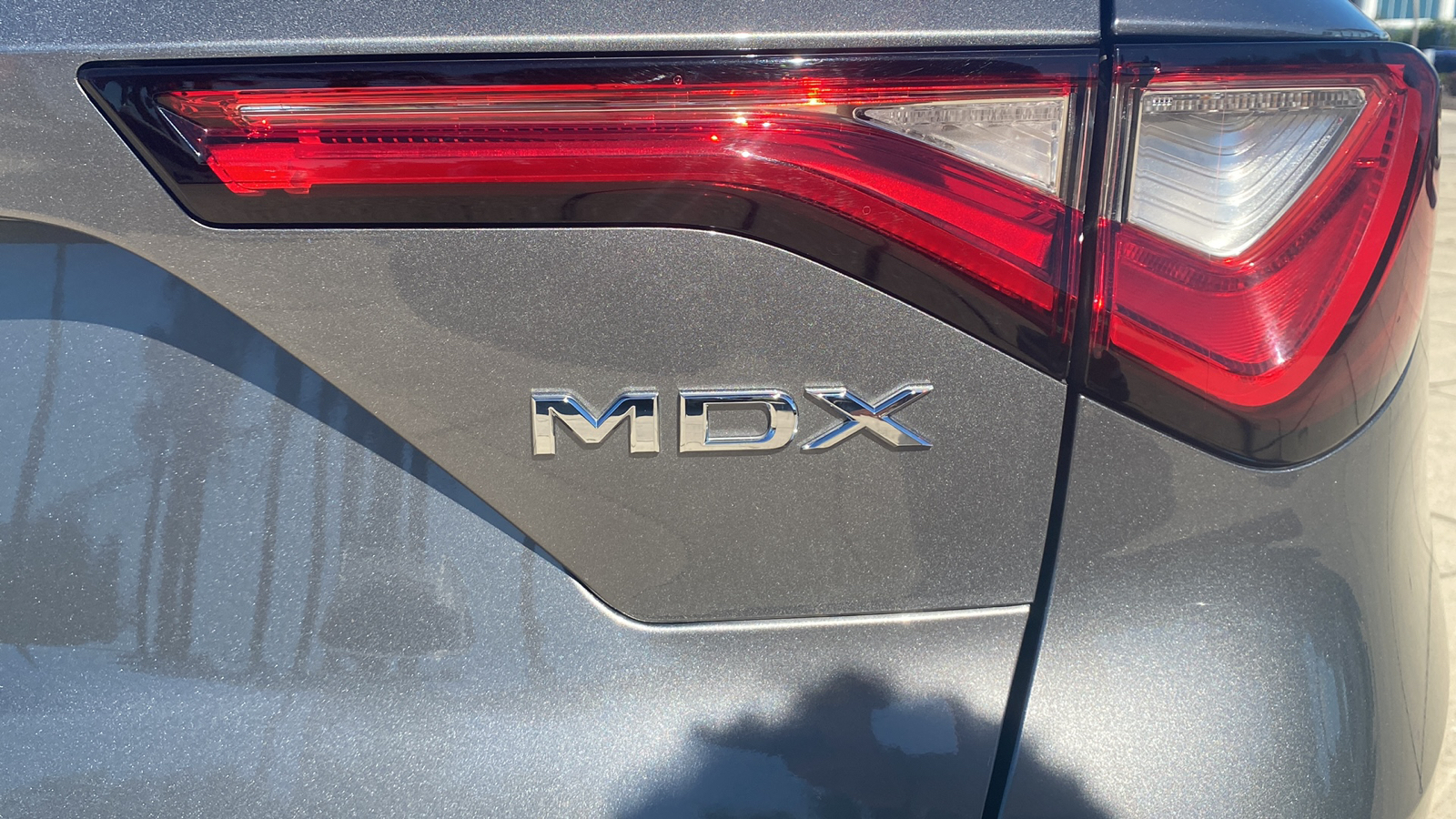 2023 Acura MDX w/Tech 8