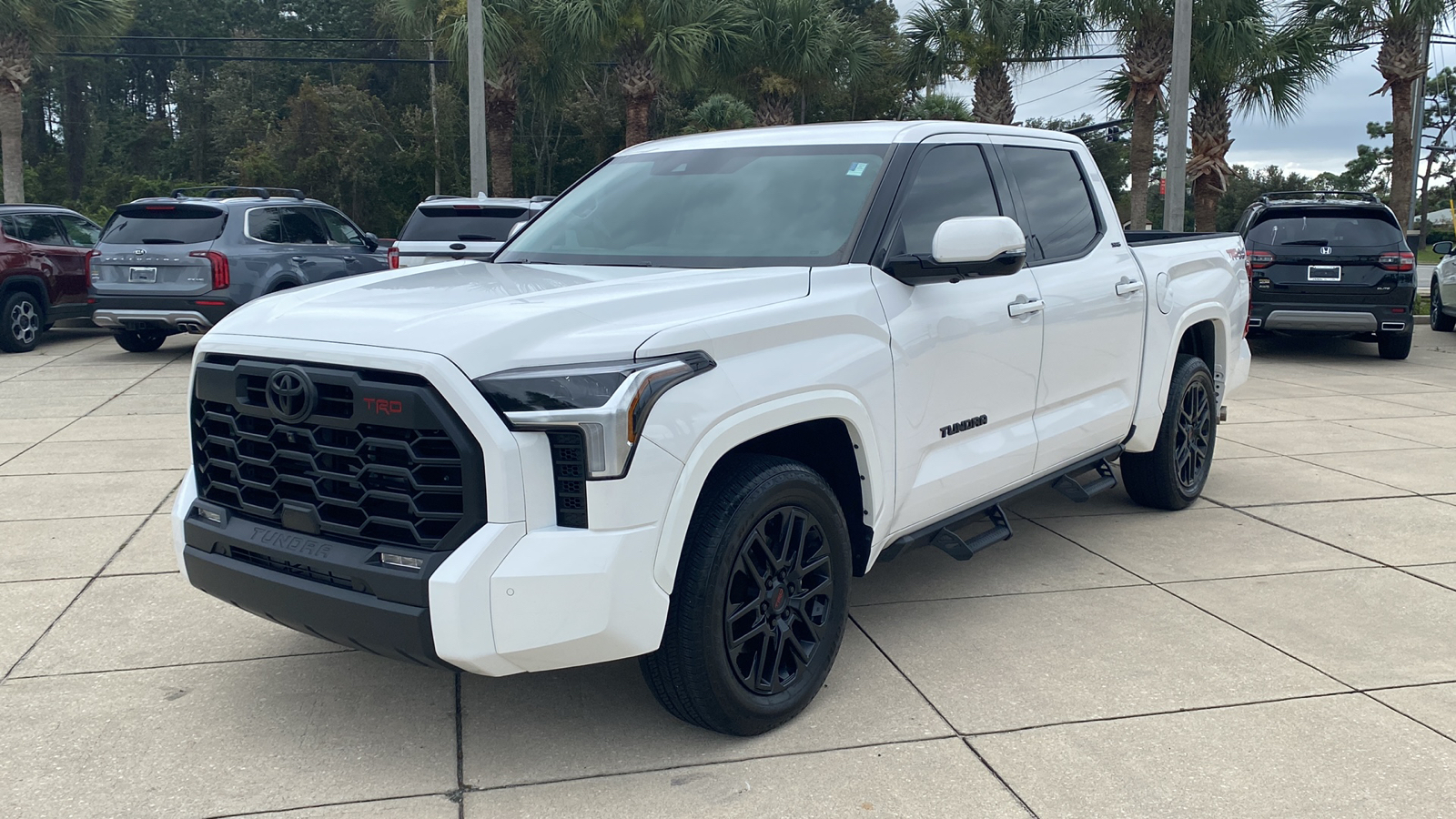 2023 Toyota Tundra 4WD SR5 2