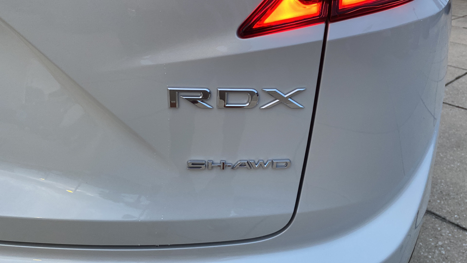 2025 Acura RDX SH-AWD w/Tech 8