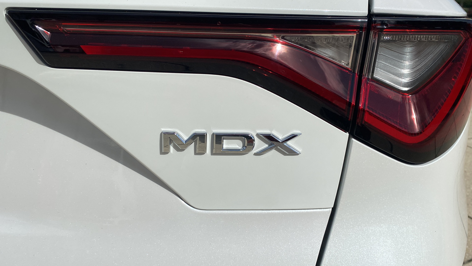 2025 Acura MDX w/Tech 8