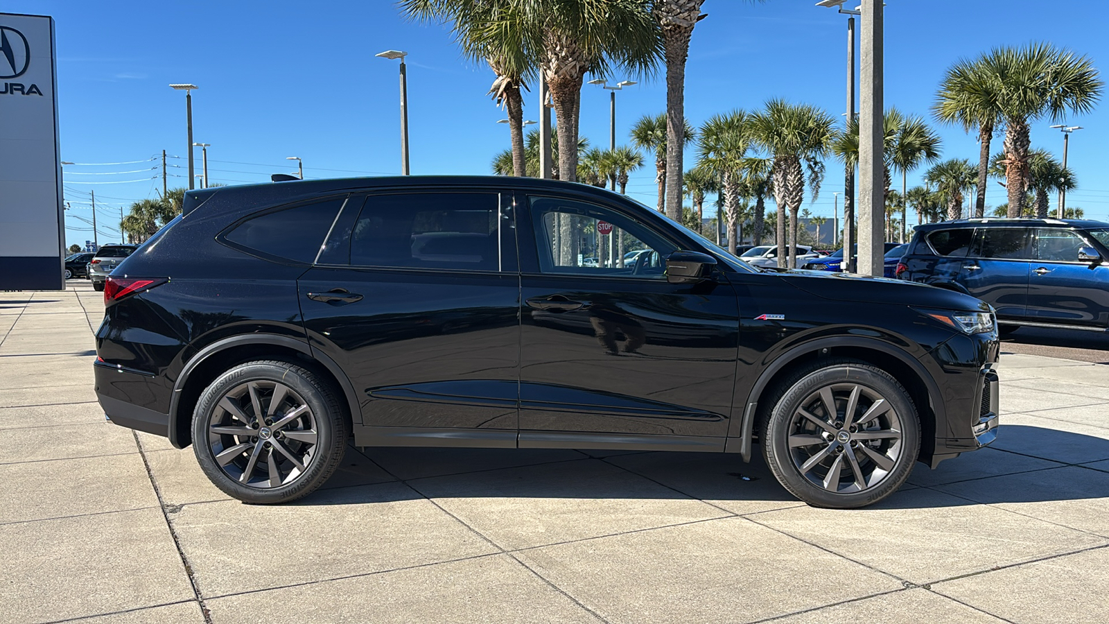 2025 Acura MDX A-Spec 37