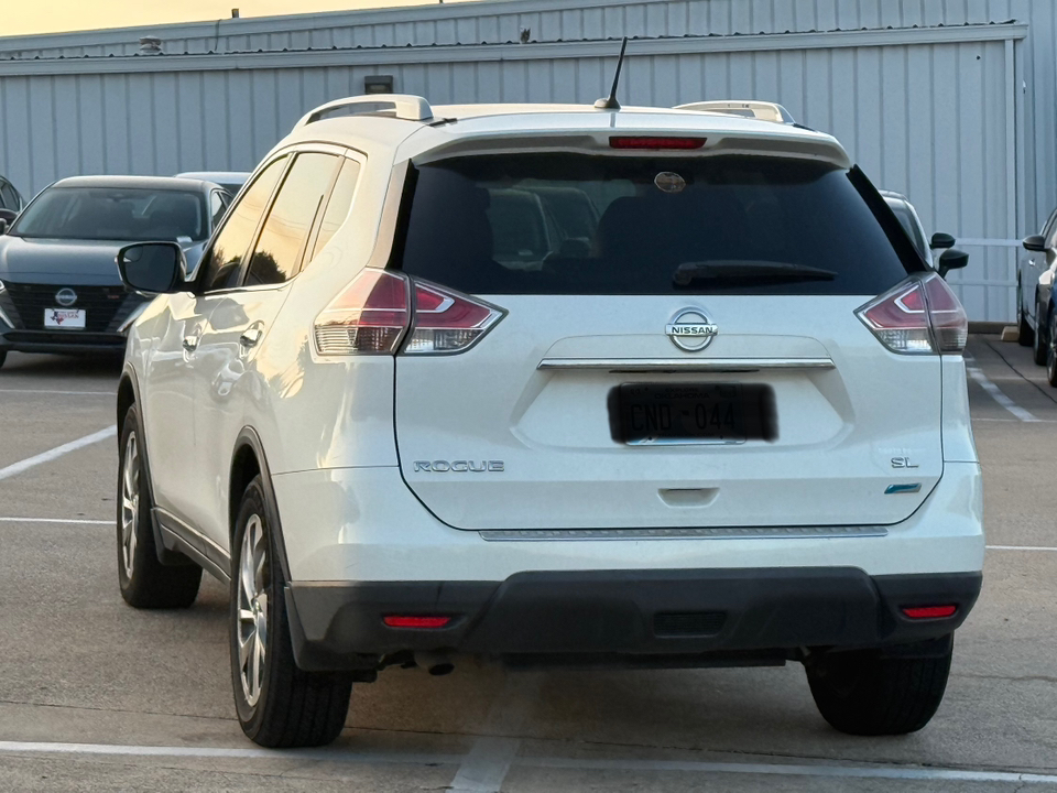 2014 Nissan Rogue  4