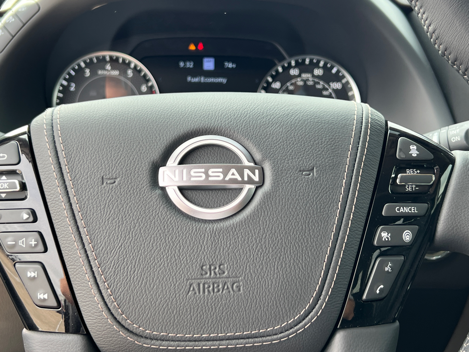 2024 Nissan Armada Platinum 26