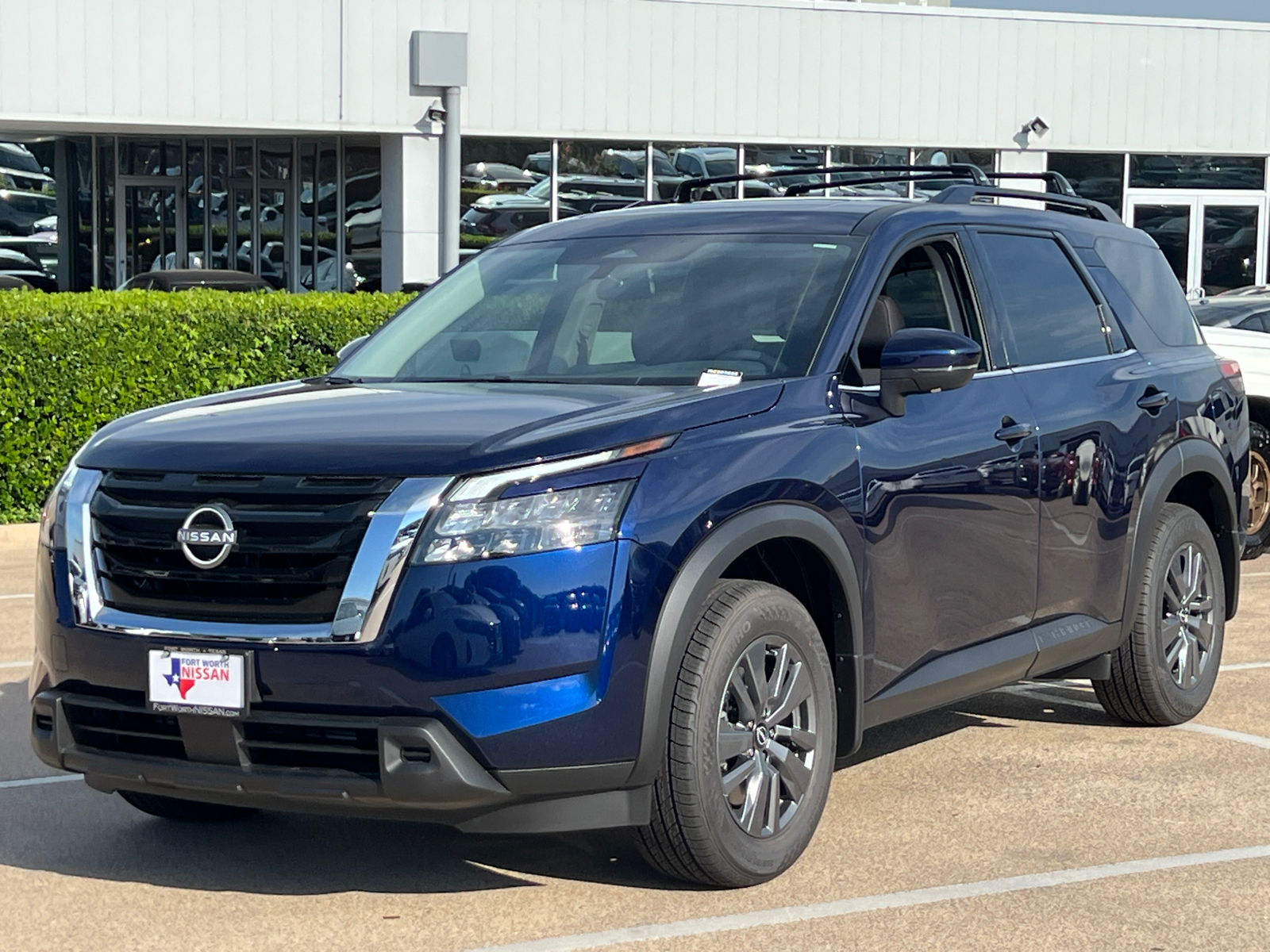 2024 Nissan Pathfinder SV 3