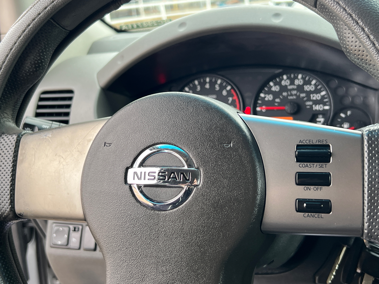 2012 Nissan Xterra S 30