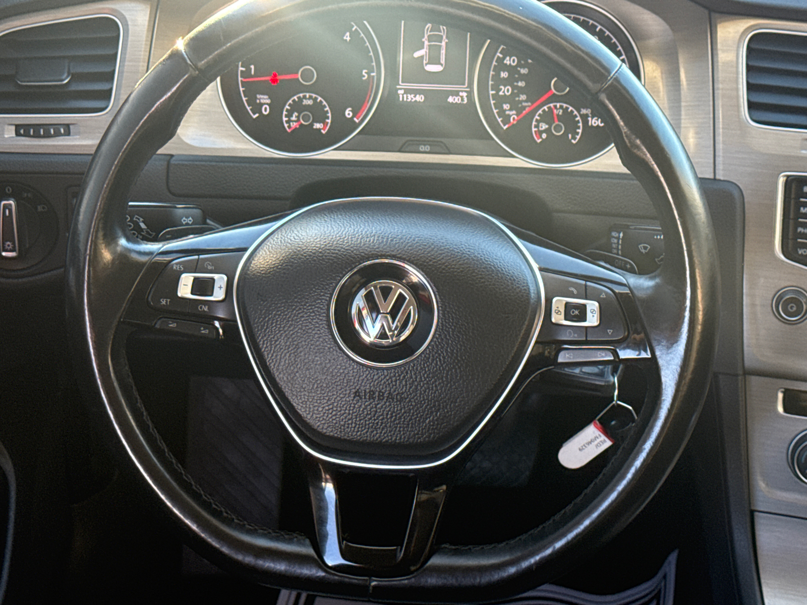 2015 Volkswagen Golf SE 15