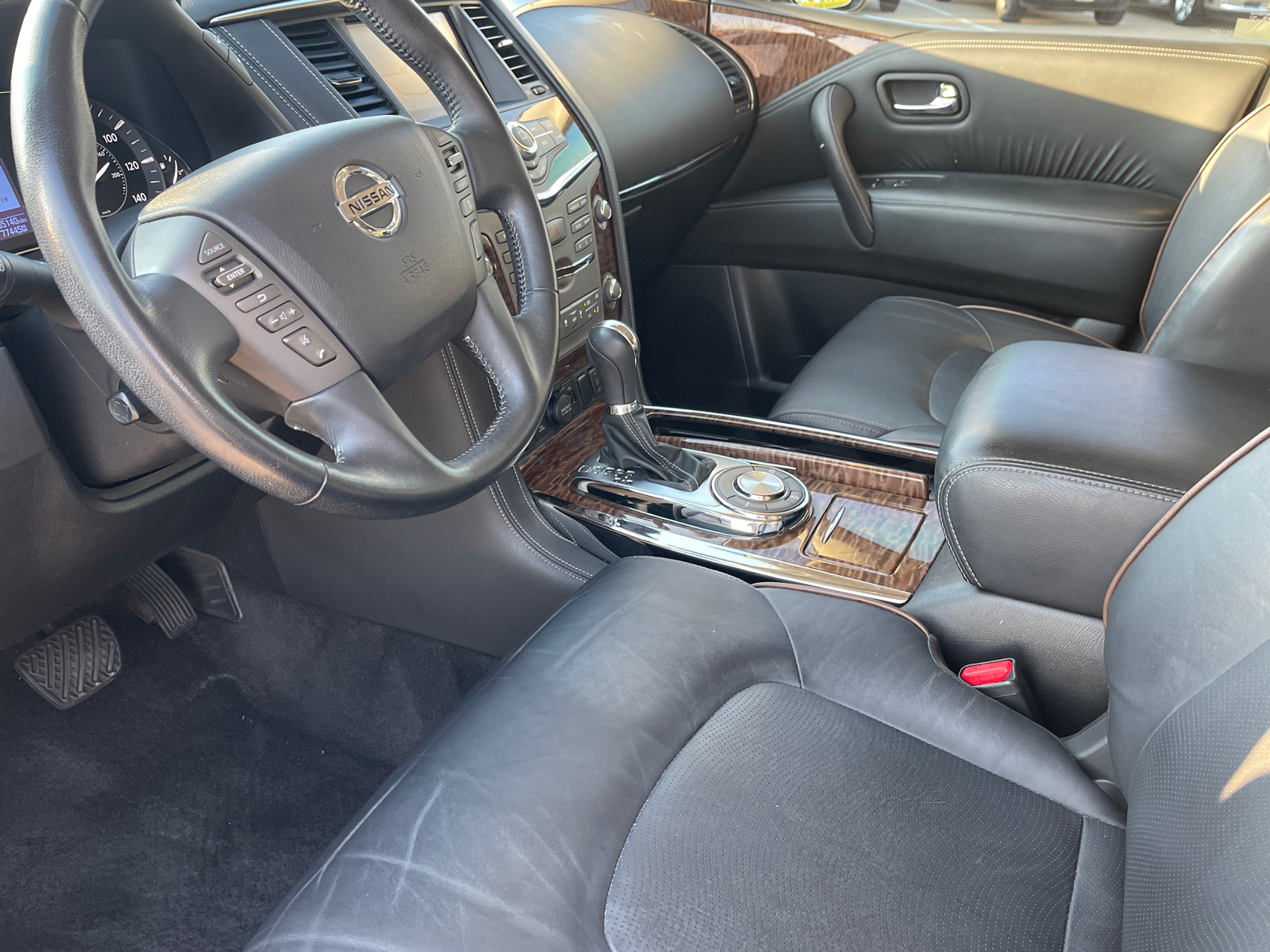 2020 Nissan Armada SL 23