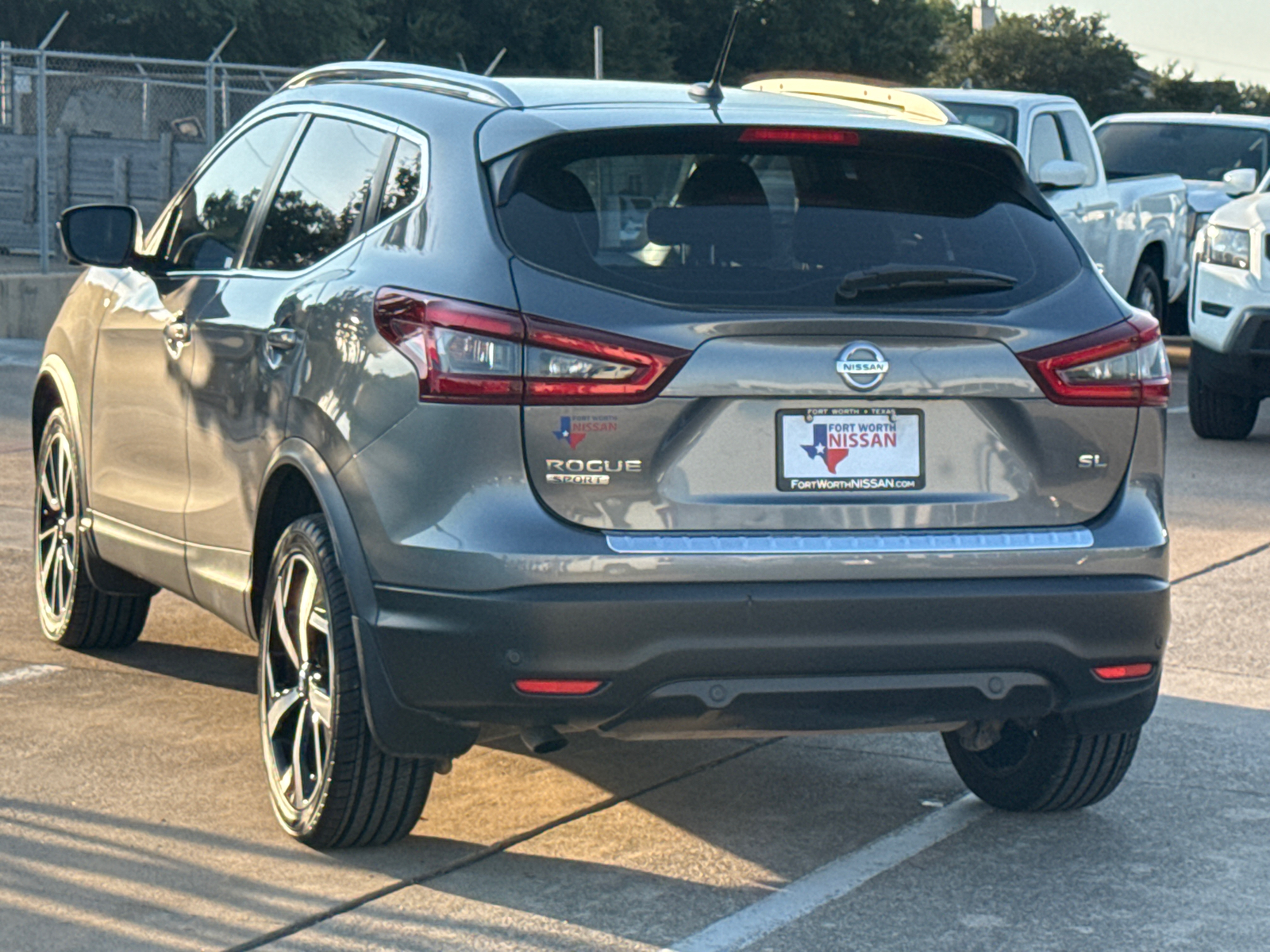 2020 Nissan Rogue Sport SL 6