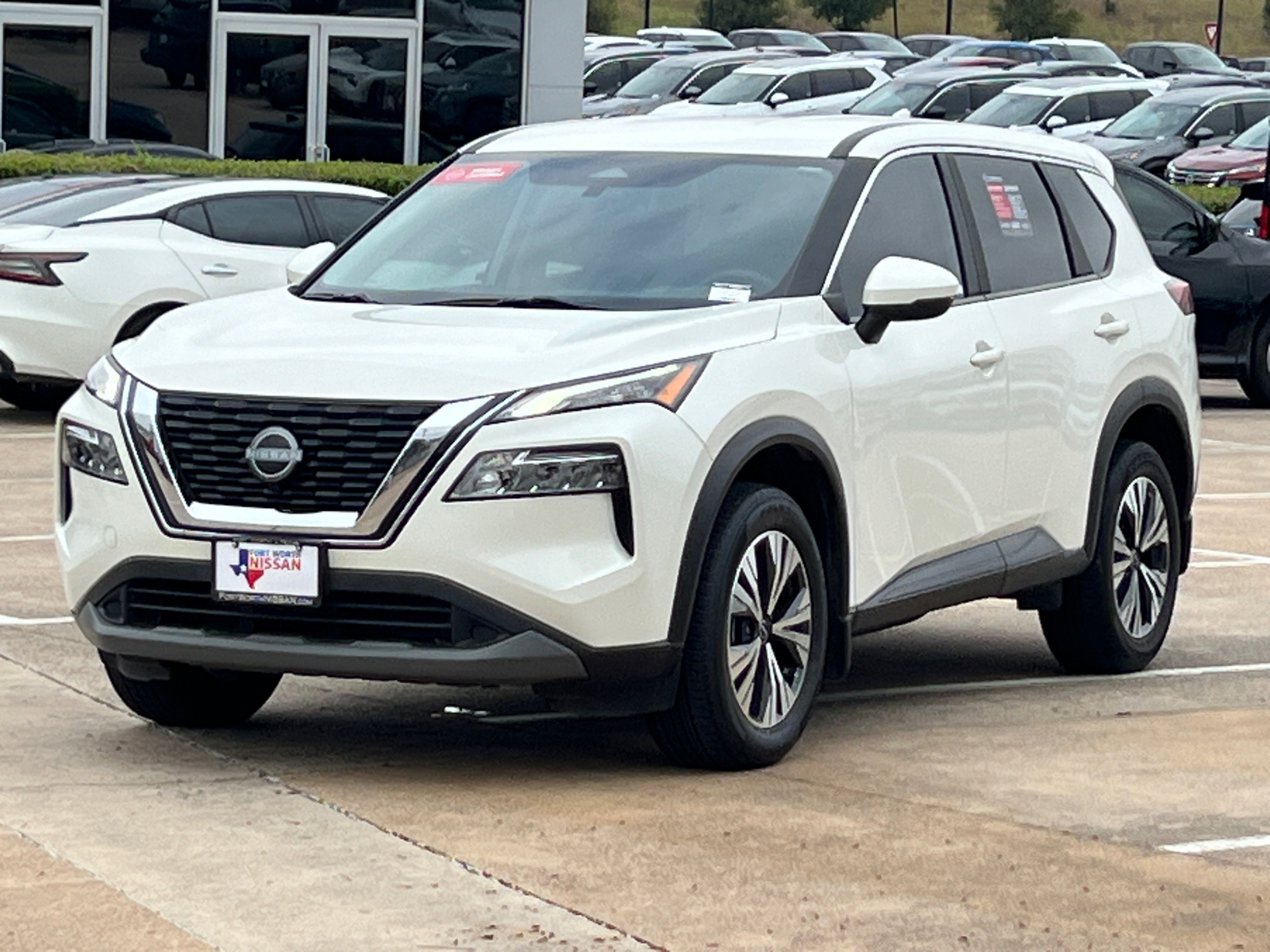 2023 Nissan Rogue SV 3